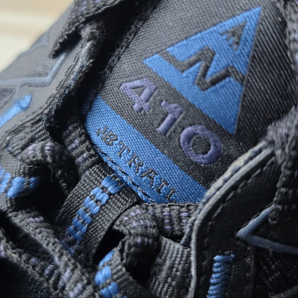(NEW) New Balance 410 Trail Sneakers